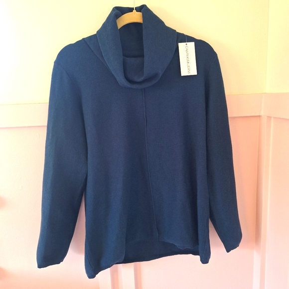 Calvin Klein Jeans Sweaters - NWT Calvin Klein Jeans Women's Sweater Size L